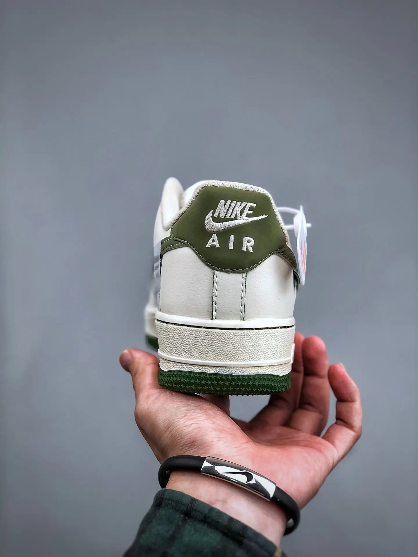 YASSW | Nike Air Force 1 07 Low Lafite Olive Green White Metallic Gold FB1839 Review